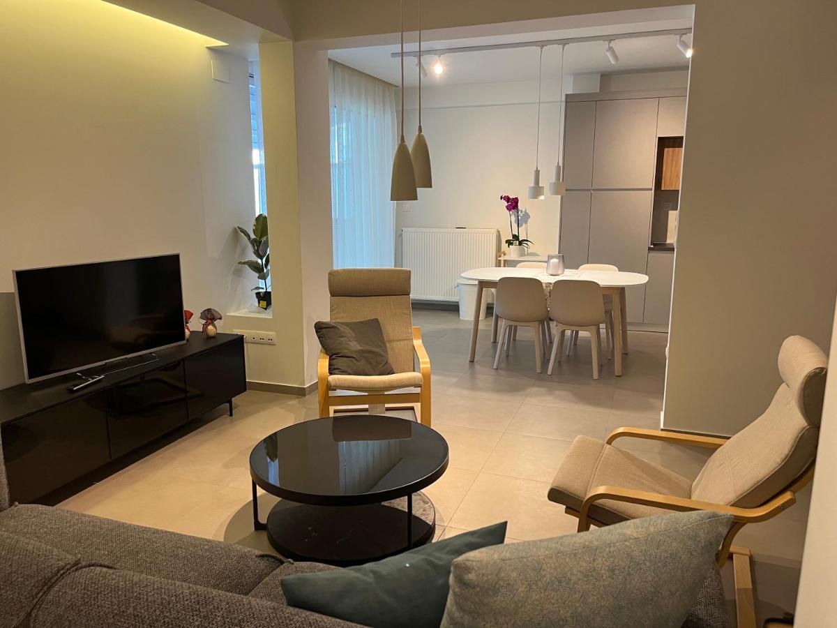 Fofi'S City Center Apartment Kavala Buitenkant foto